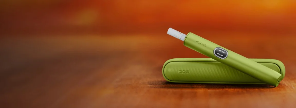IQOS ILUMA i Standard Leaf Green Device Banner Photo